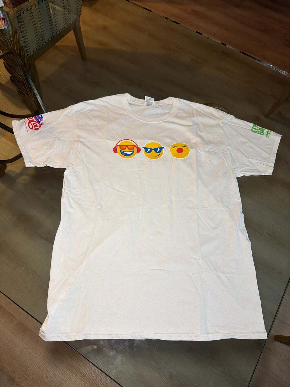 Fruit of the Loom Pepsi-Cola City Harvest Emoji Graphic T-Shirt